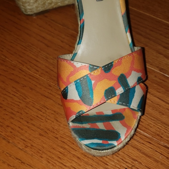 Floral Print Fabric Wedge Heel Sandal - Picture 2 of 3